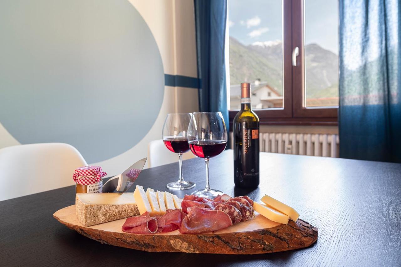 Appartement Loft Tirano 3Min Walk To Berninaexpress Extérieur photo
